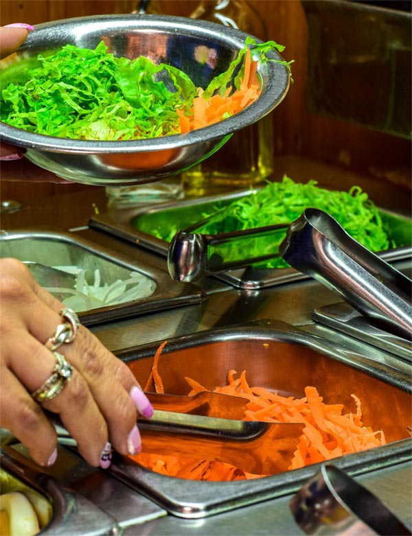 Barra-de-Ensalada-Restaurante-Las-Bandejitas Barra de Ensalada Restaurante Las Bandejitas