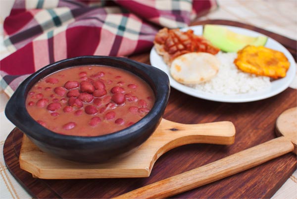 Cazuela-de-Frijoles-Restaurante-Las-Bandejitas Cazuela de Frijoles Restaurante Las Bandejitas