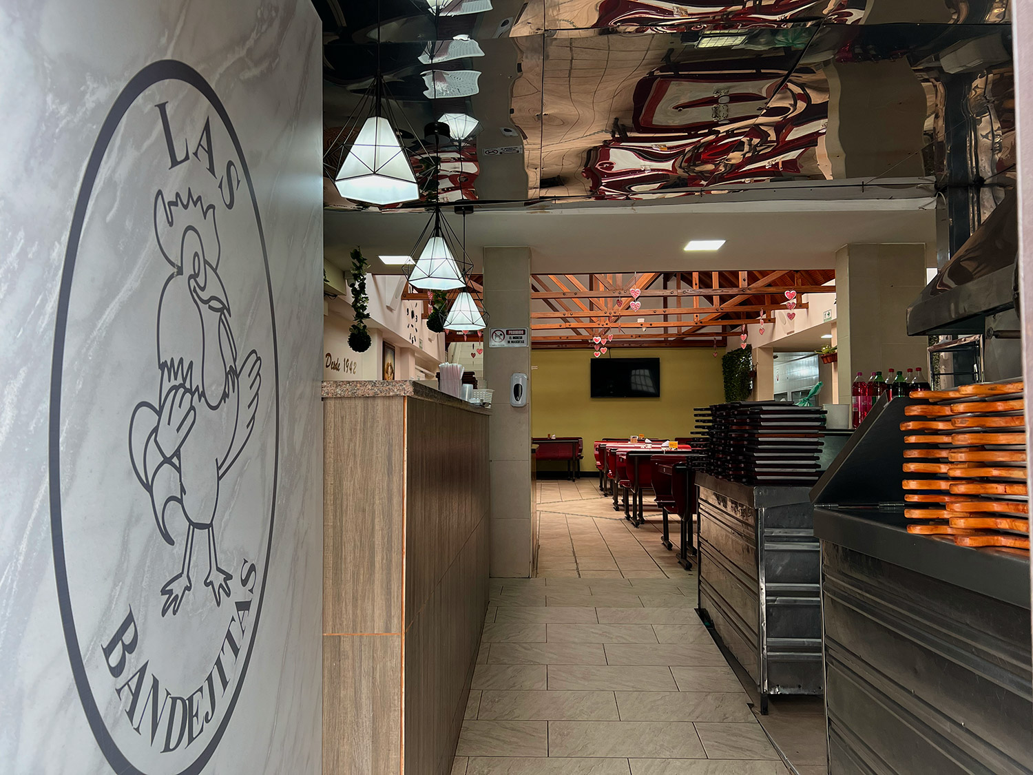 B12 Restaurante Las Bandejitas